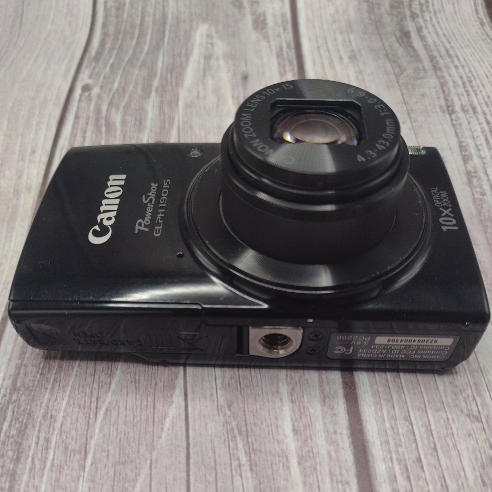 Canon PowerShot Elph 190 IS 20.0 Megapixel Digital Camera in Black 32 GB SD Card - Picture 10 of 11